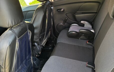 Renault Sandero II рестайлинг, 2016 год, 1 050 000 рублей, 8 фотография