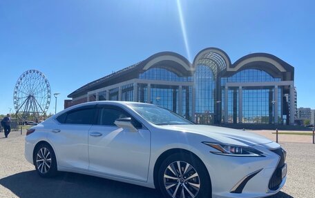 Lexus ES VII, 2018 год, 2 800 000 рублей, 15 фотография