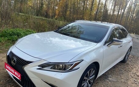 Lexus ES VII, 2018 год, 2 800 000 рублей, 12 фотография