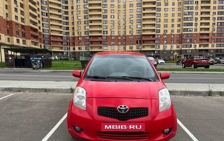 Toyota Yaris III рестайлинг, 2008 год, 530 000 рублей, 4 фотография
