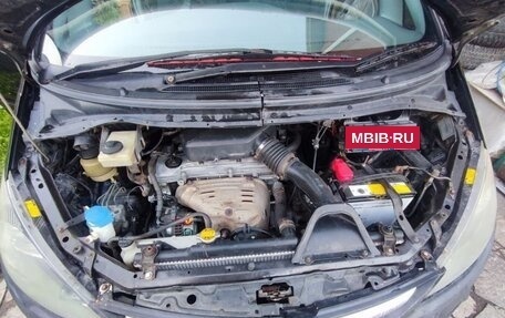 Toyota Estima III рестайлинг -2, 2001 год, 550 000 рублей, 14 фотография