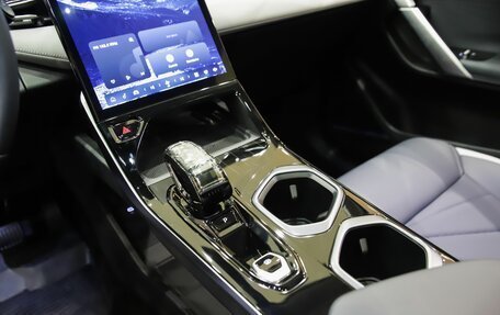 Geely Atlas, 2024 год, 4 018 000 рублей, 13 фотография