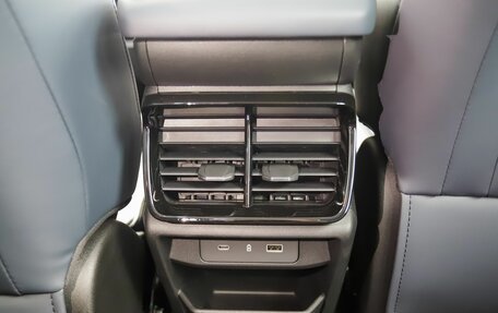 Geely Atlas, 2024 год, 4 018 000 рублей, 16 фотография