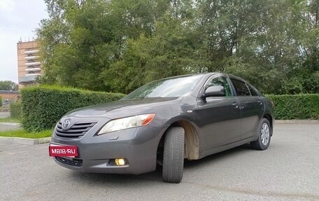 Toyota Camry, 2006 год, 999 999 рублей, 1 фотография