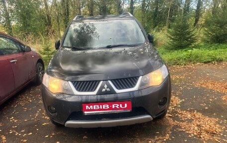 Mitsubishi Outlander III рестайлинг 3, 2007 год, 1 100 000 рублей, 1 фотография