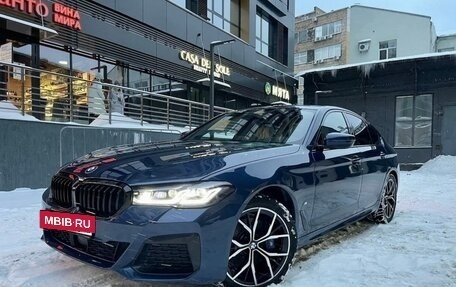 BMW 5 серия, 2021 год, 5 900 000 рублей, 3 фотография