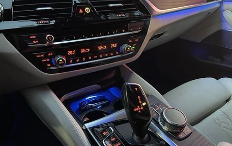 BMW 5 серия, 2021 год, 5 900 000 рублей, 24 фотография