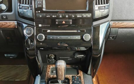Toyota Land Cruiser 200, 2014 год, 4 250 000 рублей, 12 фотография