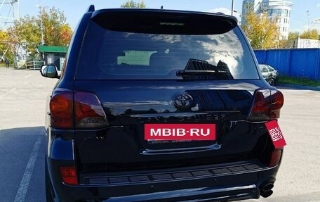 Toyota Land Cruiser 200, 2014 год, 4 250 000 рублей, 20 фотография