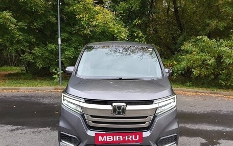Honda Stepwgn IV, 2020 год, 2 450 000 рублей, 6 фотография