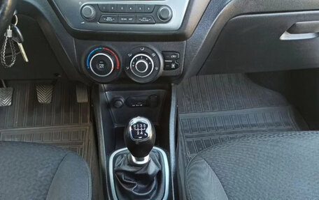 KIA Rio III рестайлинг, 2014 год, 870 000 рублей, 13 фотография