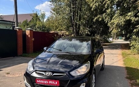 Hyundai Solaris II рестайлинг, 2011 год, 790 000 рублей, 1 фотография