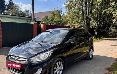 Hyundai Solaris II рестайлинг, 2011 год, 790 000 рублей, 3 фотография