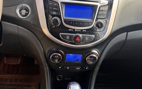 Hyundai Solaris II рестайлинг, 2011 год, 790 000 рублей, 13 фотография