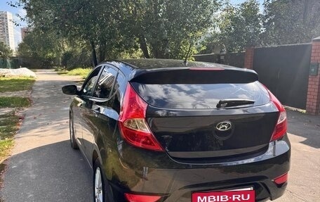 Hyundai Solaris II рестайлинг, 2011 год, 790 000 рублей, 10 фотография