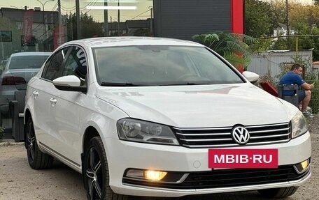 Volkswagen Passat B7, 2011 год, 950 000 рублей, 3 фотография