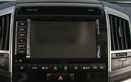 Toyota Land Cruiser 200, 2014 год, 4 499 000 рублей, 17 фотография