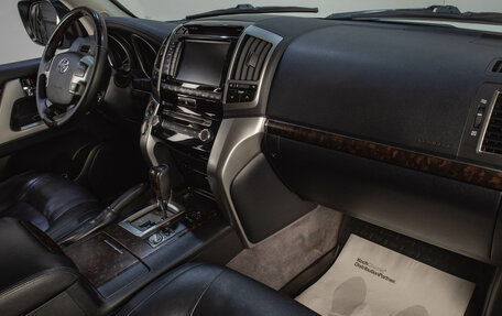 Toyota Land Cruiser 200, 2014 год, 4 499 000 рублей, 23 фотография