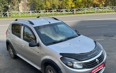 Renault Sandero I, 2013 год, 549 000 рублей, 3 фотография