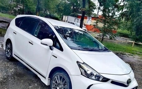 Toyota Prius Alpha I (ZVW40/41), 2012 год, 1 100 000 рублей, 5 фотография