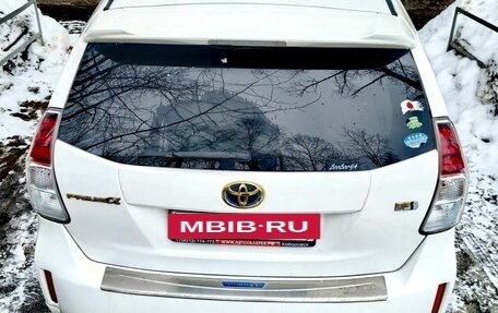 Toyota Prius Alpha I (ZVW40/41), 2012 год, 1 100 000 рублей, 3 фотография