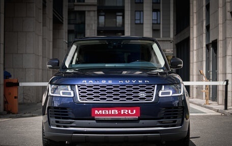 Land Rover Range Rover IV рестайлинг, 2018 год, 5 500 000 рублей, 2 фотография