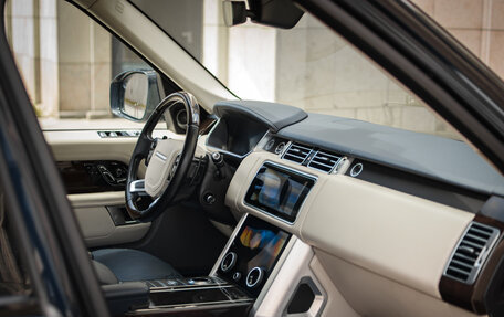 Land Rover Range Rover IV рестайлинг, 2018 год, 5 500 000 рублей, 22 фотография