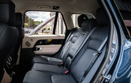Land Rover Range Rover IV рестайлинг, 2018 год, 5 500 000 рублей, 31 фотография