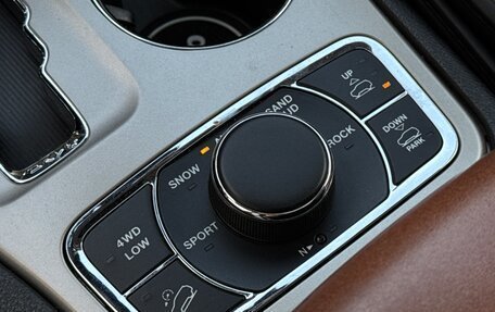 Jeep Grand Cherokee, 2012 год, 1 590 000 рублей, 22 фотография