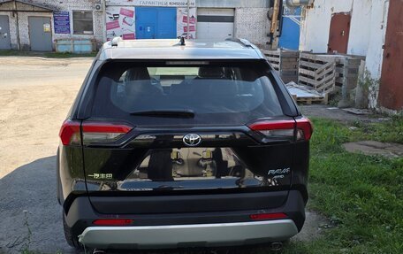 Toyota RAV4, 2025 год, 4 200 000 рублей, 6 фотография