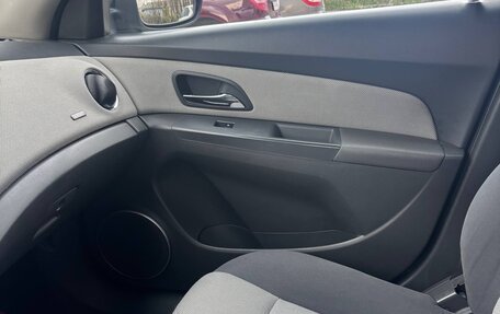 Chevrolet Cruze II, 2010 год, 700 000 рублей, 11 фотография