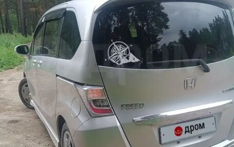Honda Freed I, 2012 год, 1 100 000 рублей, 3 фотография