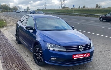 Volkswagen Jetta VI, 2017 год, 1 550 000 рублей, 2 фотография