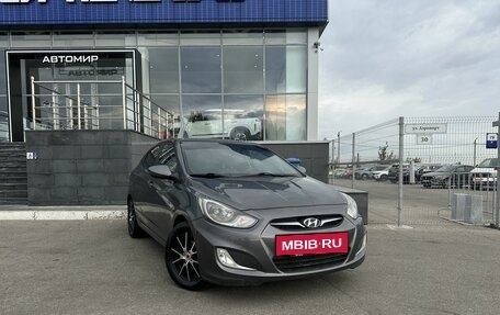 Hyundai Solaris II рестайлинг, 2012 год, 810 000 рублей, 3 фотография