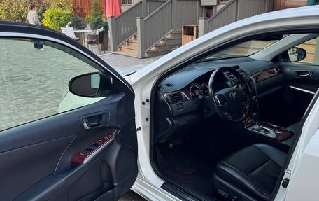 Toyota Camry, 2012 год, 1 900 000 рублей, 6 фотография