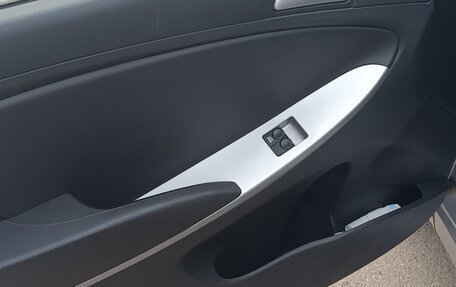 Hyundai Solaris II рестайлинг, 2012 год, 680 000 рублей, 13 фотография