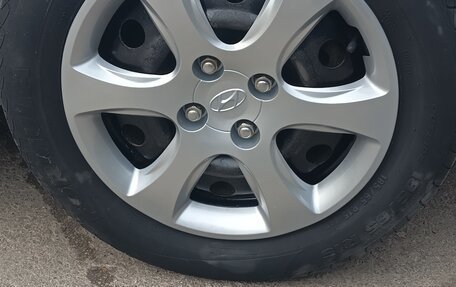 Hyundai Solaris II рестайлинг, 2012 год, 680 000 рублей, 15 фотография