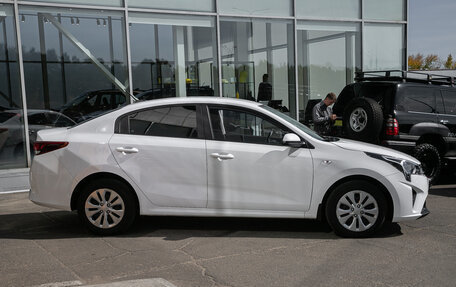 KIA Rio IV, 2021 год, 1 448 000 рублей, 6 фотография