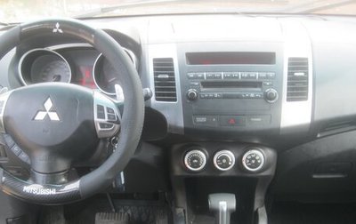 Mitsubishi Outlander III рестайлинг 3, 2007 год, 990 000 рублей, 1 фотография