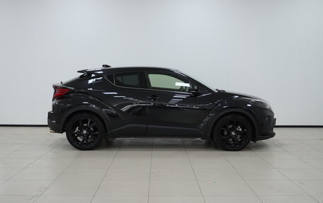 Toyota C-HR I рестайлинг, 2021 год, 2 257 000 рублей, 3 фотография