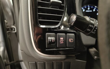Mitsubishi Outlander III рестайлинг 3, 2012 год, 1 150 000 рублей, 15 фотография