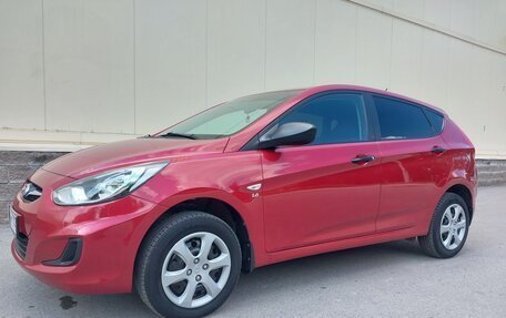 Hyundai Solaris II рестайлинг, 2013 год, 825 000 рублей, 6 фотография