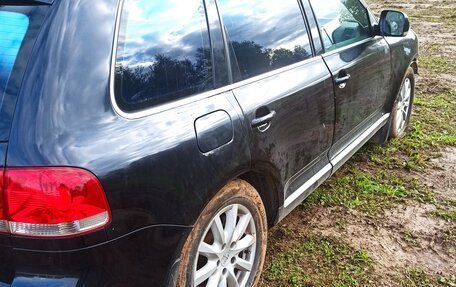 Volkswagen Touareg III, 2003 год, 350 000 рублей, 3 фотография