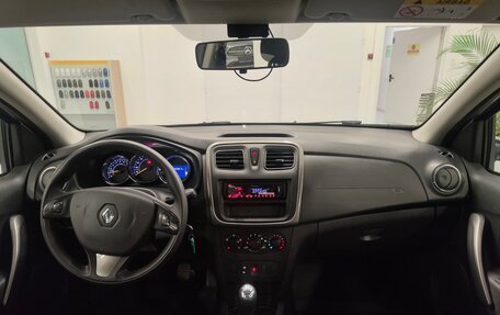 Renault Sandero II рестайлинг, 2017 год, 939 000 рублей, 5 фотография