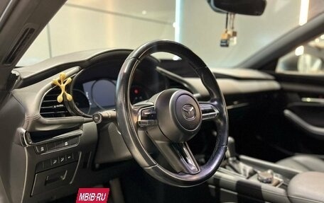 Mazda 3, 2021 год, 2 250 000 рублей, 11 фотография