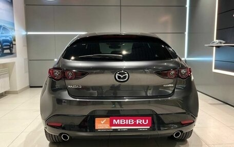 Mazda 3, 2021 год, 2 250 000 рублей, 6 фотография