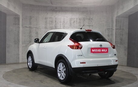 Nissan Juke II, 2011 год, 772 000 рублей, 8 фотография