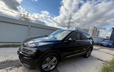 Volkswagen Tiguan II, 2018 год, 3 200 000 рублей, 3 фотография