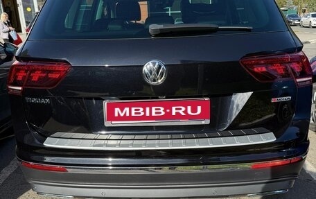 Volkswagen Tiguan II, 2018 год, 3 200 000 рублей, 15 фотография