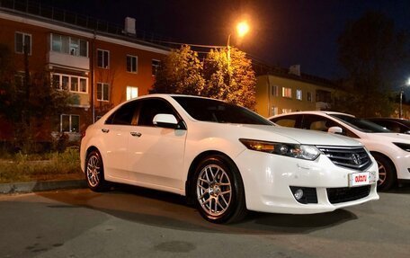 Honda Accord VIII рестайлинг, 2010 год, 1 300 000 рублей, 3 фотография